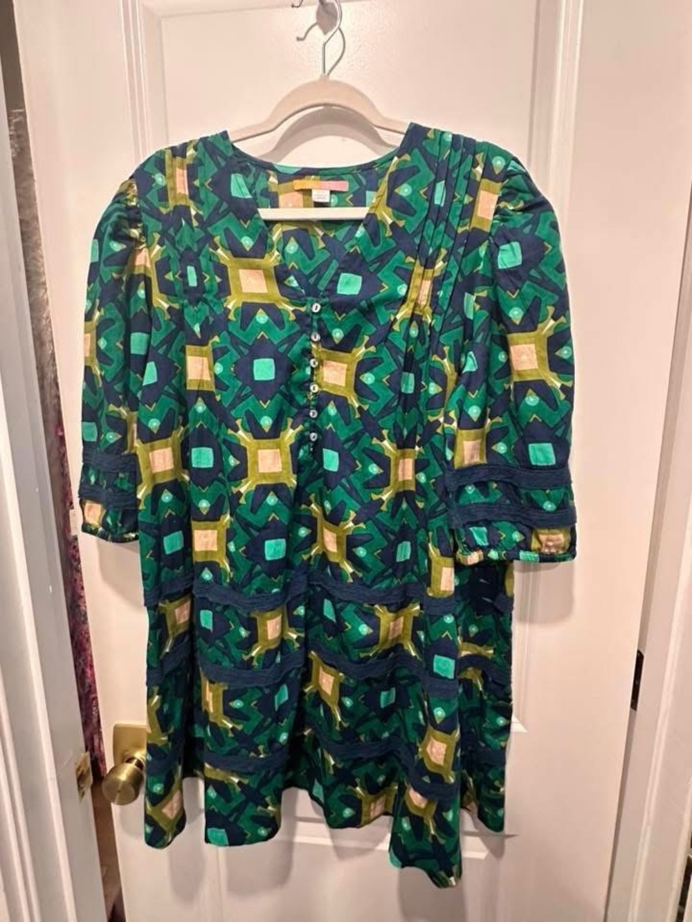 Briton Court Dress Size Large